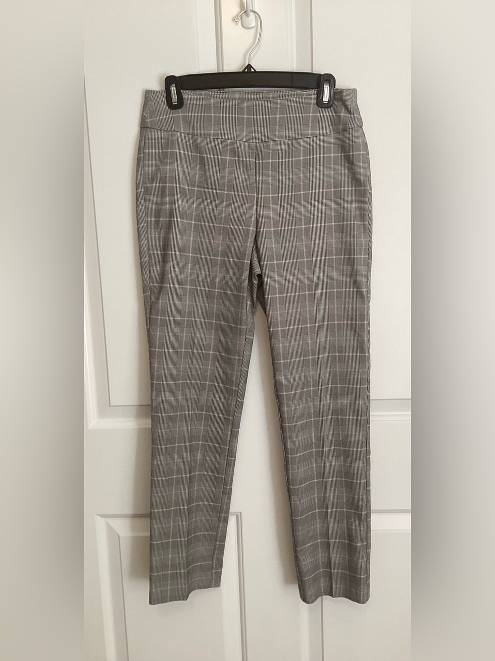 Tribal Gray Plaid Ankle Pants